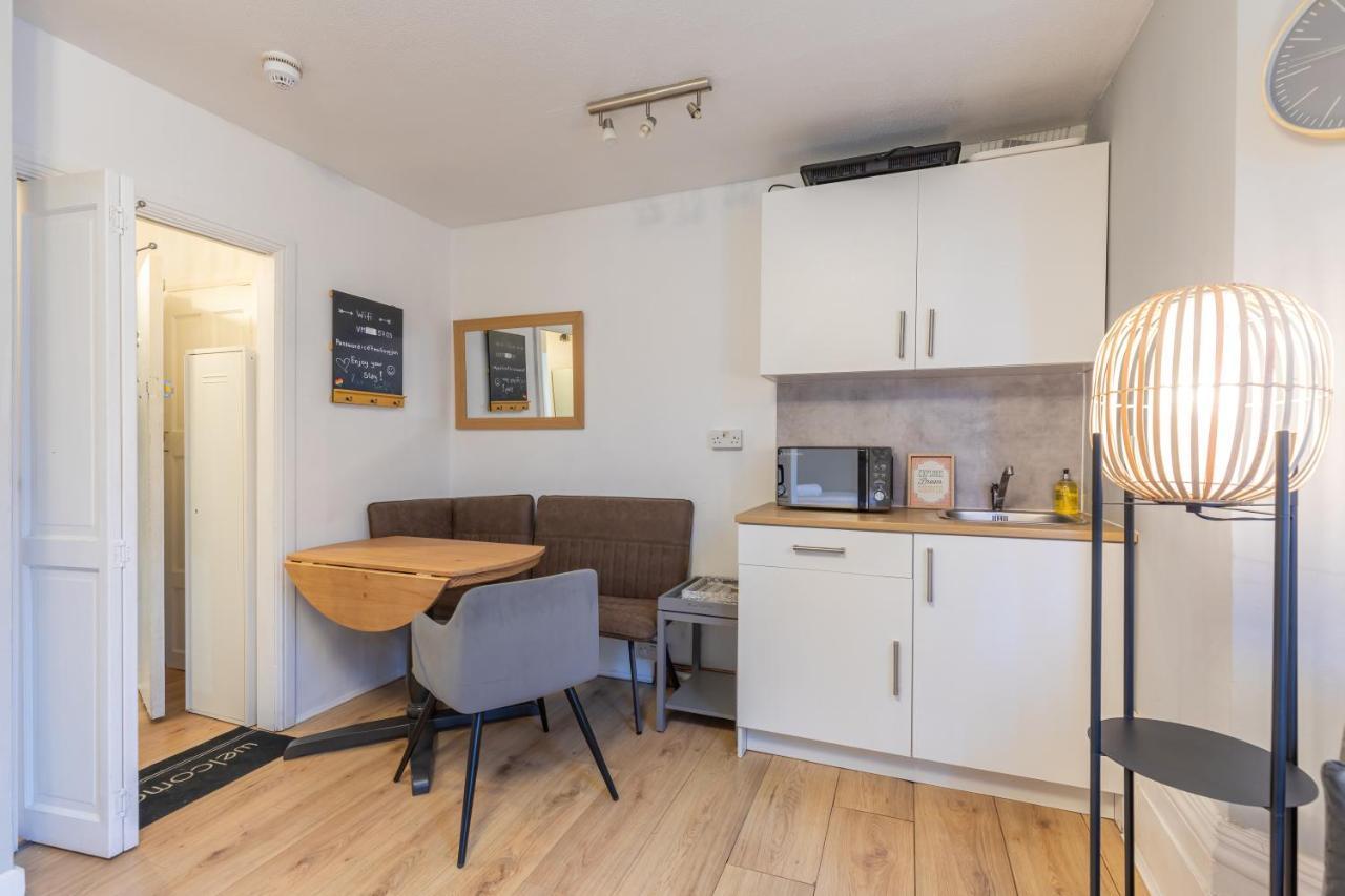 Sylish Studio Apartment Close To Station Brighton Bagian luar foto