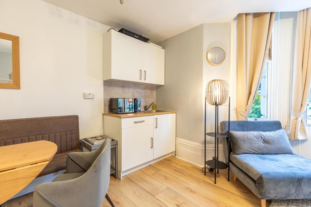 Sylish Studio Apartment Close To Station Brighton Bagian luar foto
